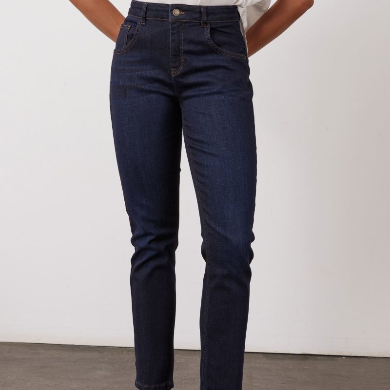 The Iconic Fitted Jeans 2.0